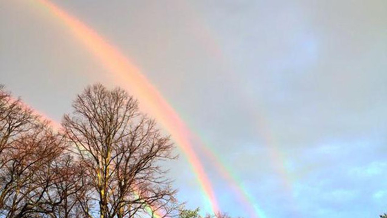 Un magnifique ''quadruple'' arc-en-ciel pris en photo pour la première fois