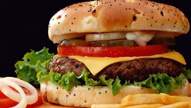 Sind Burger und Pommes die perfekte Mahlzeit nach dem Sport?