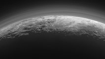 De nouvelles images de Pluton donnent un splendide aperçu de la planète naine