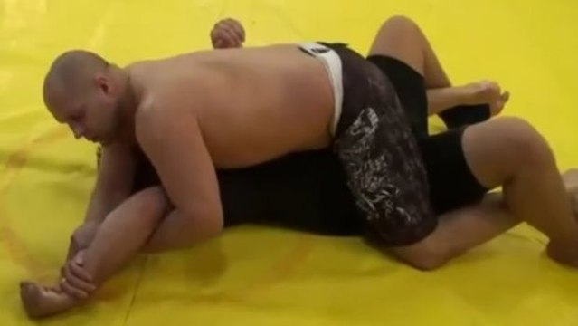 Fedor Emelianenko: Seine Technik für einen Sieg durch Submission