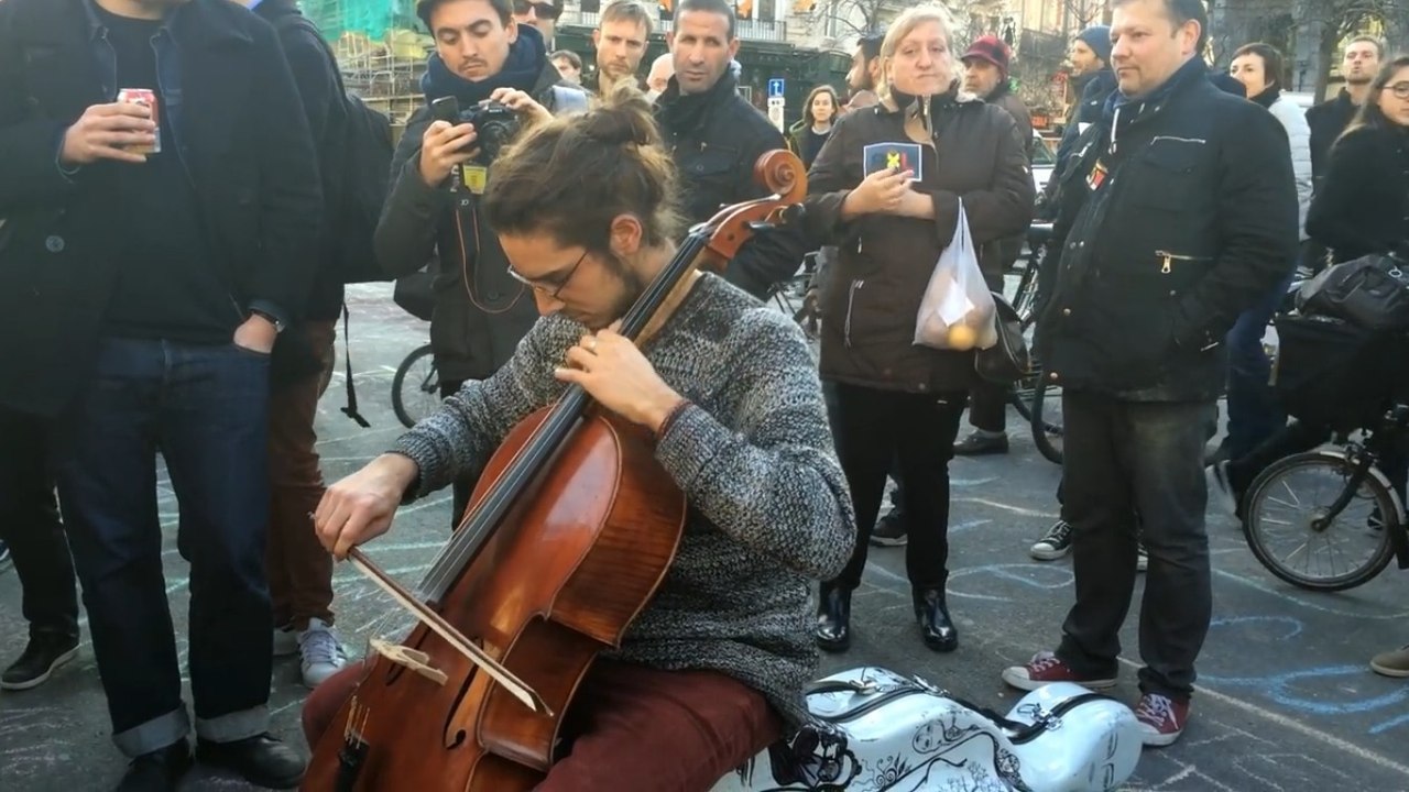 Brüssel: Ein Violinkonzert für die Opfer gleich nach den Attentaten