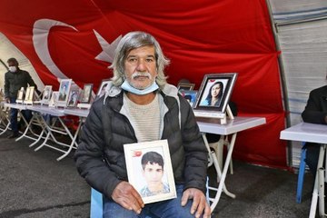13 YAŞINDA KAÇIRILAN OĞLU İÇİN EVLAT NÖBETİNDEKİ BABA: BÜTÜN ÇOCUKLARI İSTİYORUZ