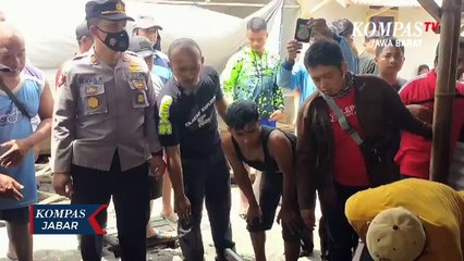 Tertimbun Pasir Proses Penggalian Septic Tank