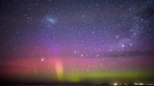 Une aurore australe a illuminé le ciel de Tasmanie ce week-end