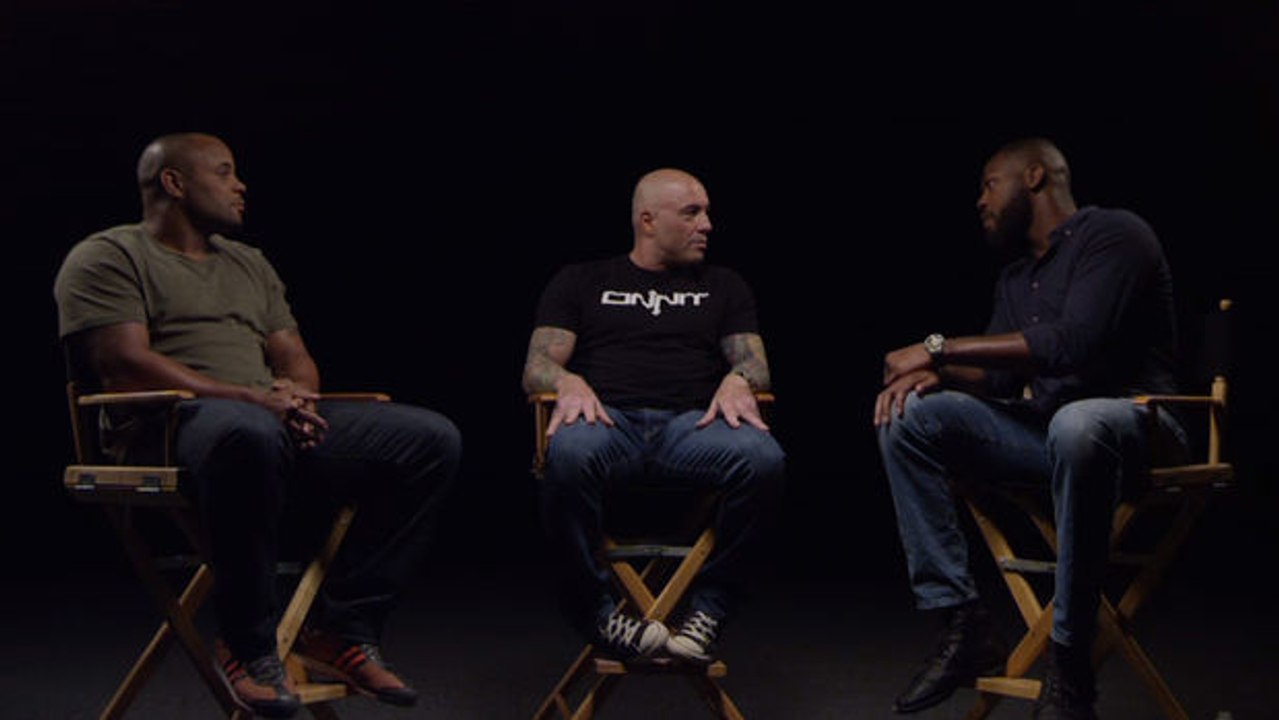 Jon Jones und Daniel Cormiers greifen sich vor ihrem Kampf heftig an