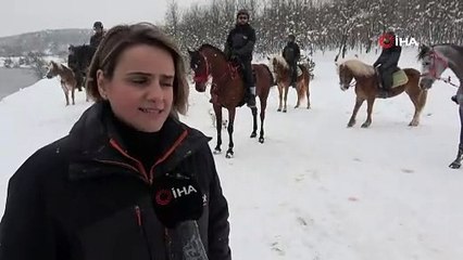 Bursa'da karlar üstünde dört nala özgürlük