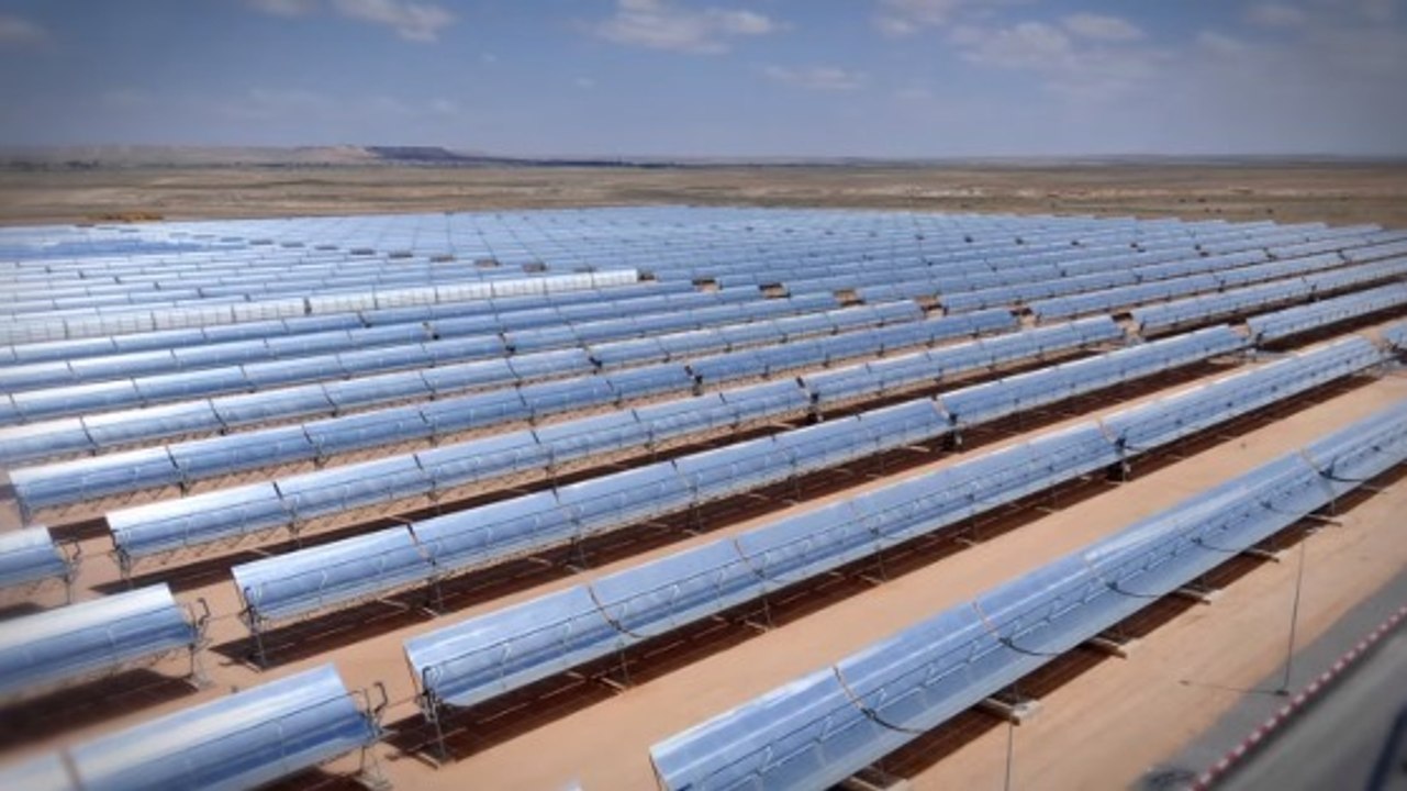 Le Maroc inaugure Noor 1, l'une des plus grandes centrales solaires au monde