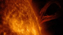 Une tache solaire cinq fois plus grosse que la Terre déclenche une nouvelle éruption