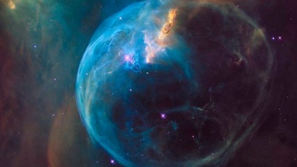 Pour son 26e anniversaire, Hubble capture une image incroyable de la nébuleuse de la Bulle