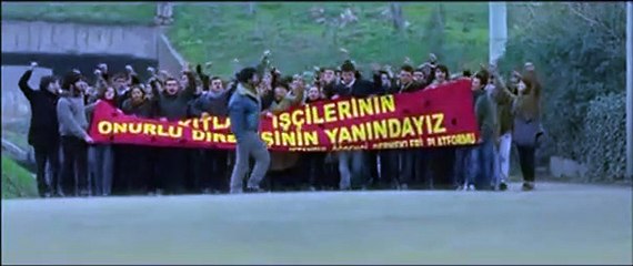 Aşk ve Devrim Dublajlı Fragman