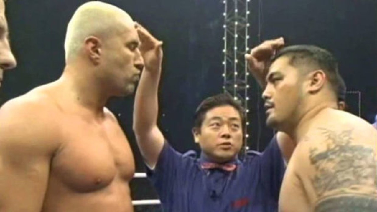 Jérôme Le Banner gewinnt den legendären K1-Kampf gegen Mark Hunt