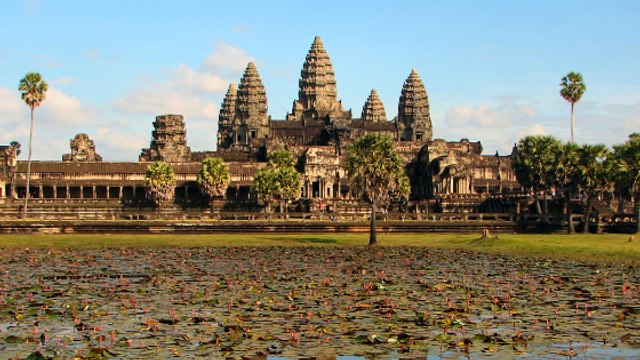 De vastes cités perdues révélées sous la jungle d'Angkor au Cambodge