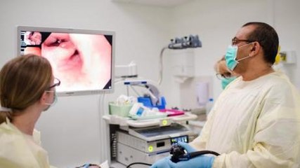 Fibroscopie gastrique : définition, fonctionnement et risques de cet examen digestif