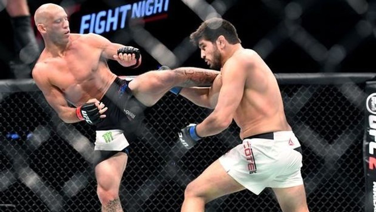 Kann sich donald cerrone trotz der höheren gewichtsklasse gegen patrick côté behaupten?
