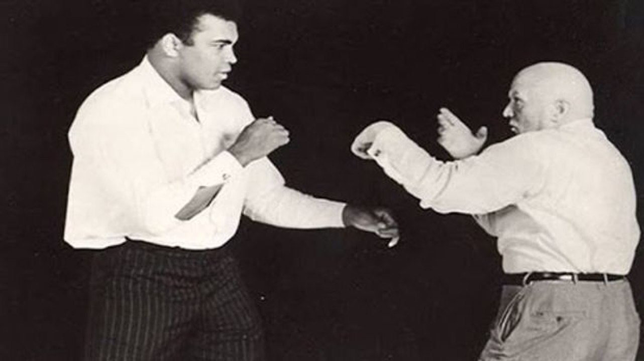 Muhammad Ali im Boxunterricht beim größten Trainer aller Zeiten