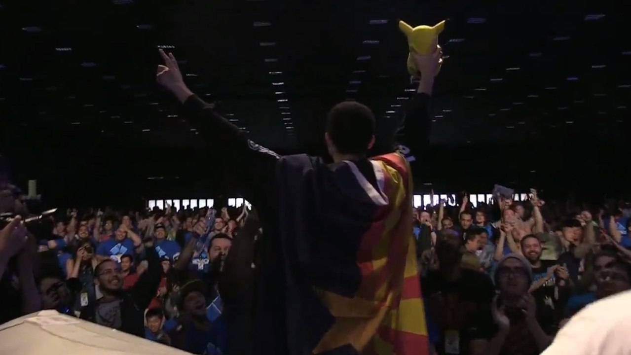 Un joueur de Pikachu enflamme un tournoi de Super Smash Bros Melee