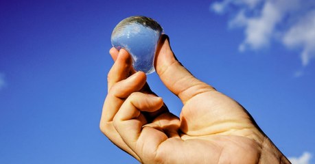 Ooho! ces bulles d'eau innovantes qui pourraient remplacer les bouteilles en plastique