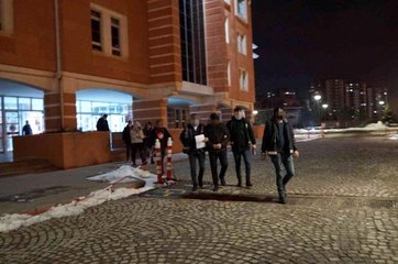 Erkekleri tuzağa düşürerek şantajla senet imzalatan şebeke çökertildi