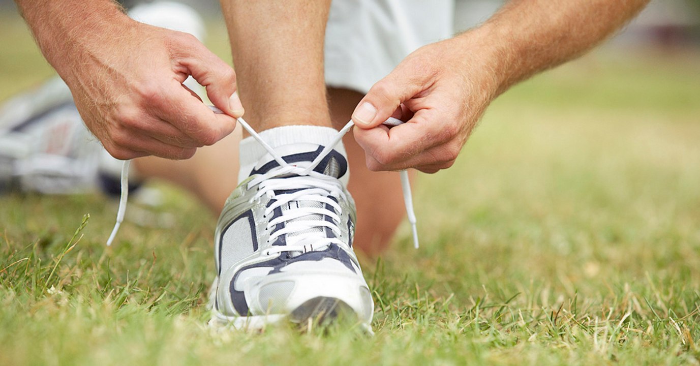 Pourquoi les lacets de vos chaussures se défont-ils tout le temps tout seuls ? Mystère résolu