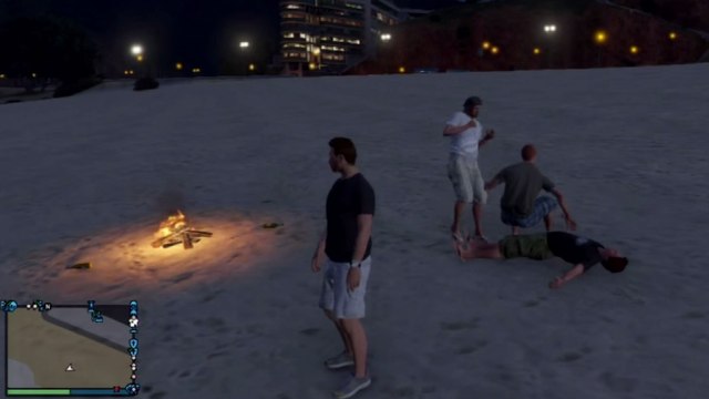 GTA 5 : une bagarre sur la plage tourne mal
