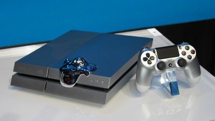 Une PS4 en édition limitée forgée pour la sortie de Dragon Quest Heroes