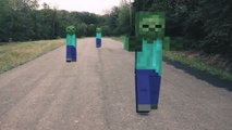 Minecraft : un joueur affronte les zombies du jeu dans la vraie vie