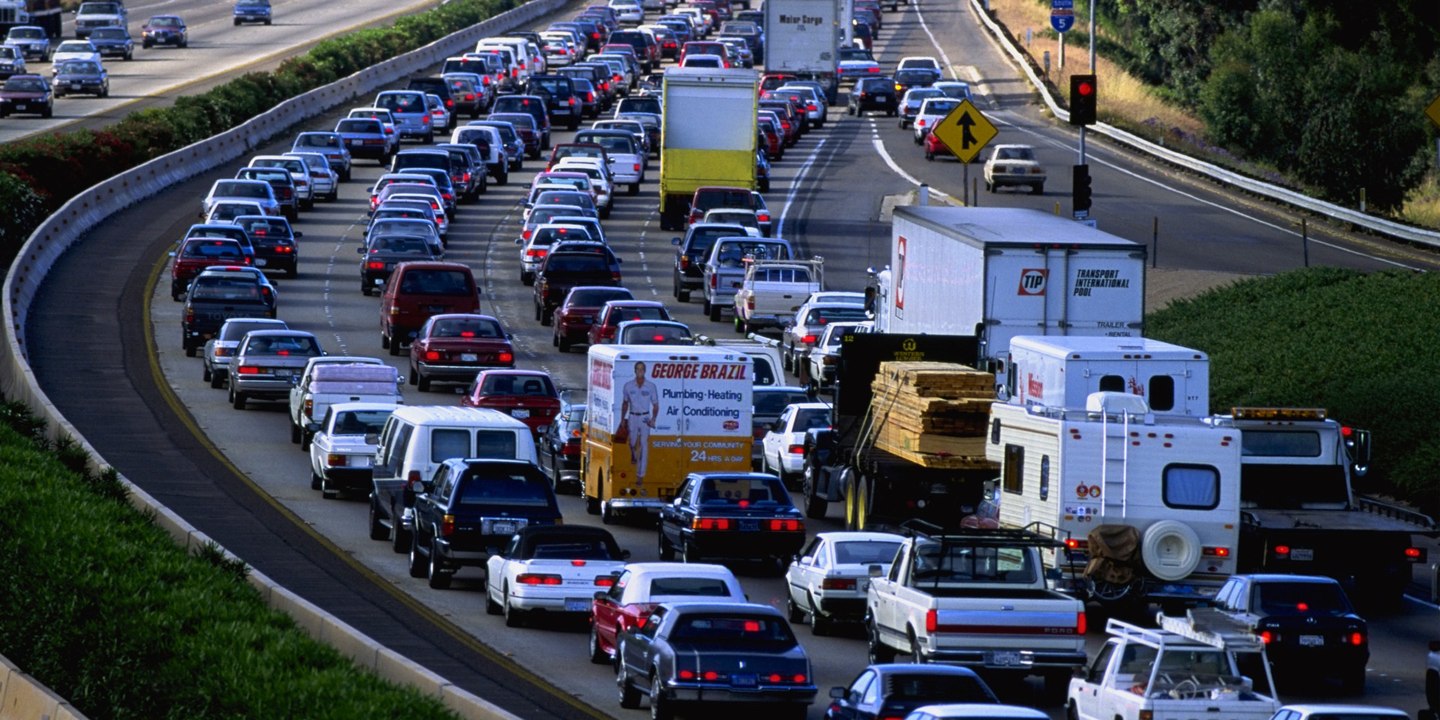 Welche Spur ist bei Stau die Beste?