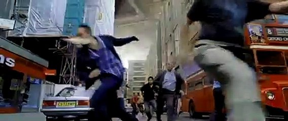 Bir Otostopçunun Galaksi Rehberi Orijinal Fragman