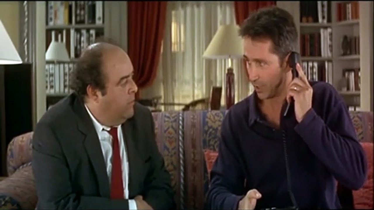Salaklar Sofrası Orijinal Fragman