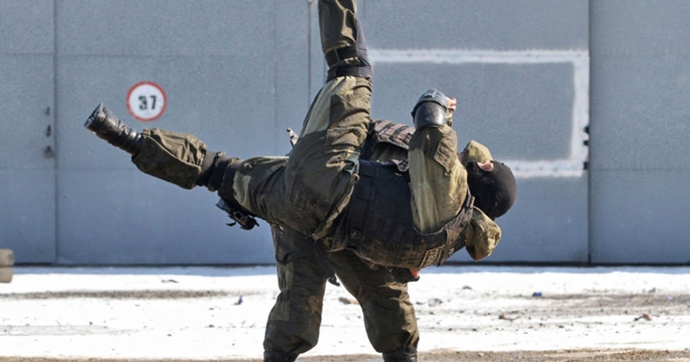 Die russische Spezialeinheit Spetsnaz gilt als extrem harte Kampfsportschule. Diese Elite-Soldaten beweisen es!