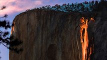 Ein Wasserfall verwandelt sich im Yosemite Park in einen 