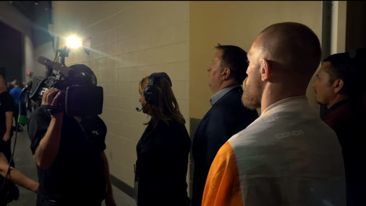 Conor mcgregor vs nate diaz 2: faszinierende bilder des iren hinter den kulissen