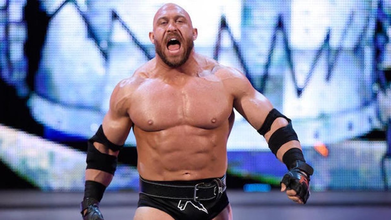Der ehemalige WWE-Star Ryback geht zur MMA und verhandelt mit Bellator