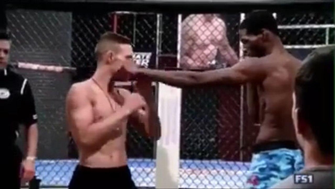 Kai Kara-France kann selbst von einem größeren Gegner nicht aufgehalten werden