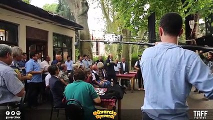 Güvercin Uçuverdi - Modern Zamanlar Kamera Arkası