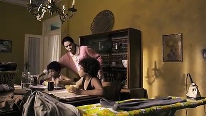 Araftaki Ev - Orijinal Fragman