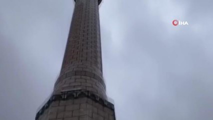 Menteşe'de camiye yıldırım düştü