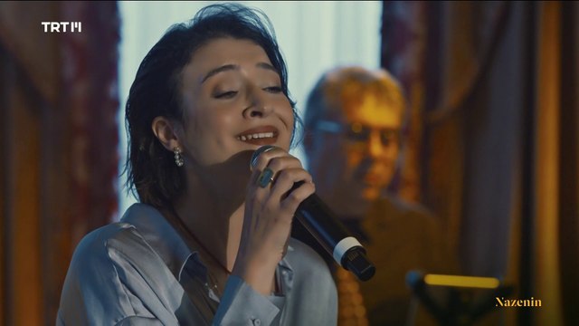 Ezgi Köker / Güzel bir göz beni attı bu derin sevdaya