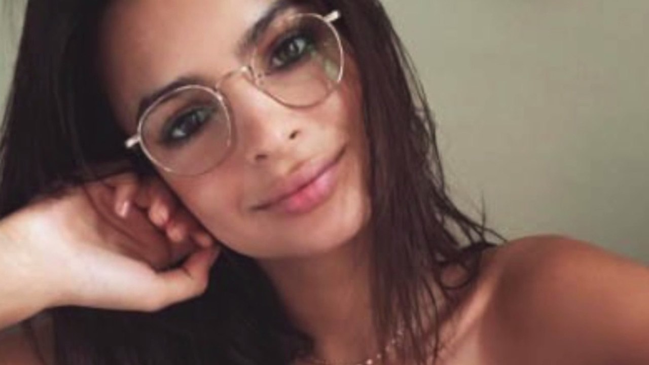 Jubiläum: emily ratajkowski in der badewanne