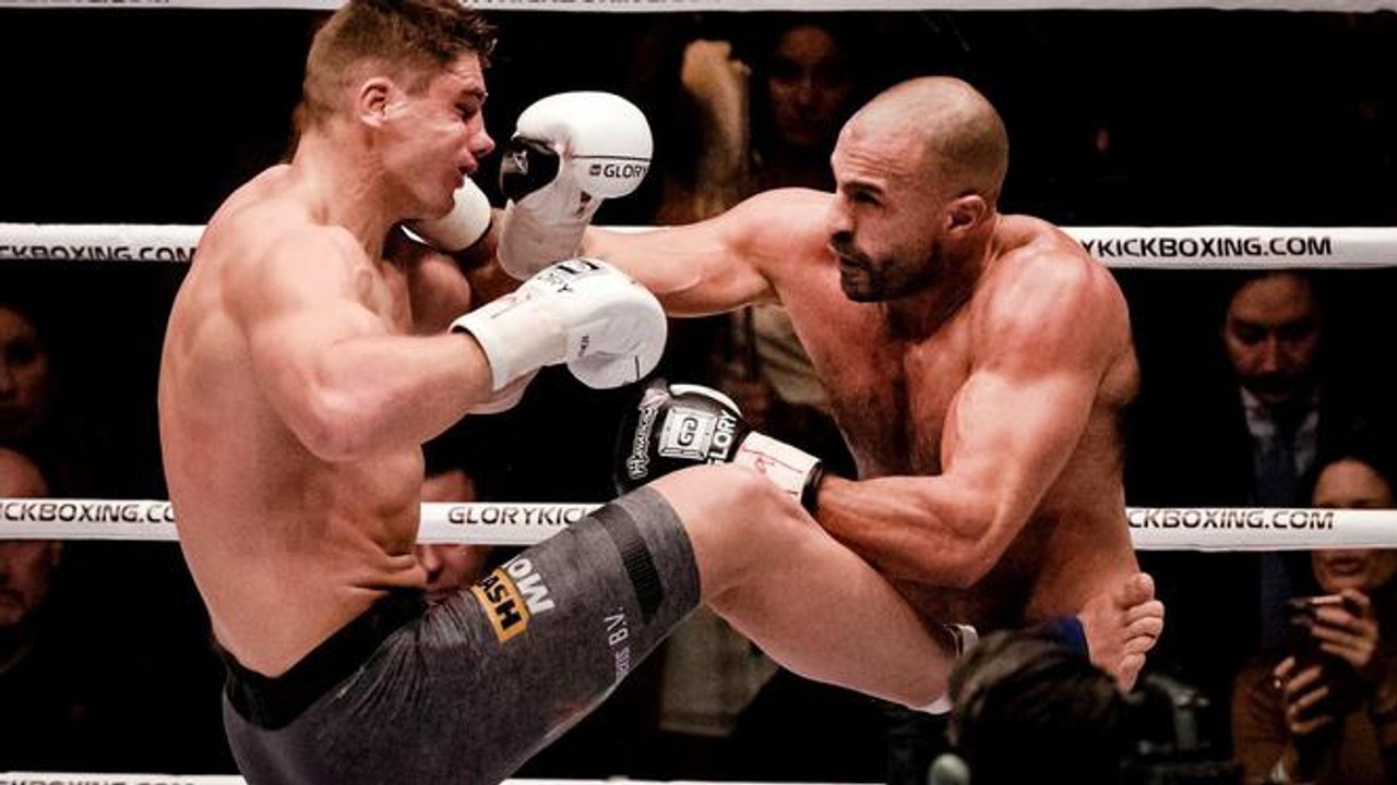 Badr Hari verliert gegen Rico Verhoeven bei Glory Collision