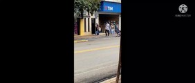 Vídeo mostra mulheres brigando no centro de Arapongas