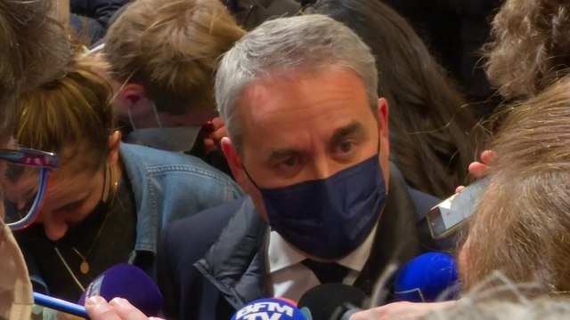 Xavier Bertrand appelle Emmanuel Macron à cesser l'hypocrisie autour de sa candidature