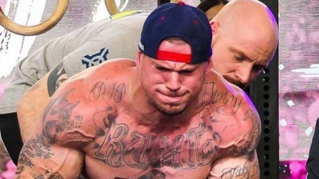 Zack Ruhl, Sportcoach, dem die Beine amputiert wurden und der 215 Kilo heben kann