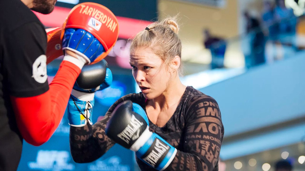 Ex-Sparringspartnerin von Ronda Rousey: Deshalb kann sie so schlecht einstecken!