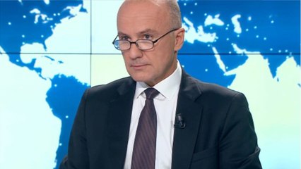 FEMME ACTUELLE - Dominique Rizet : 5 choses à savoir sur le présentateur de “Faites entrer l’accusé”