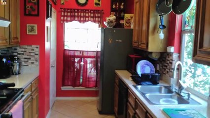 EN LA COCINA CON ERNESTO _ I PRESENT YOU MY KITCHEN _ TE PRESENTO LA COCINA