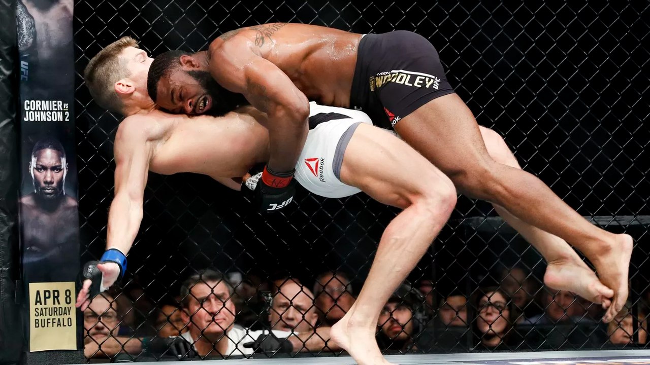 Ufc 209: tyron woodley gewinnt gegen stephen thompson unter den buhrufen des publikums