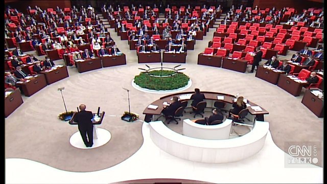 HDP'li vekilin teröristle fotoğrafı