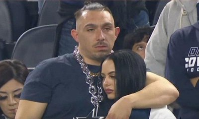 خسر فريقه المباراة وأمسكته حبيبته بالجرم المشهود يخونها على المباشر