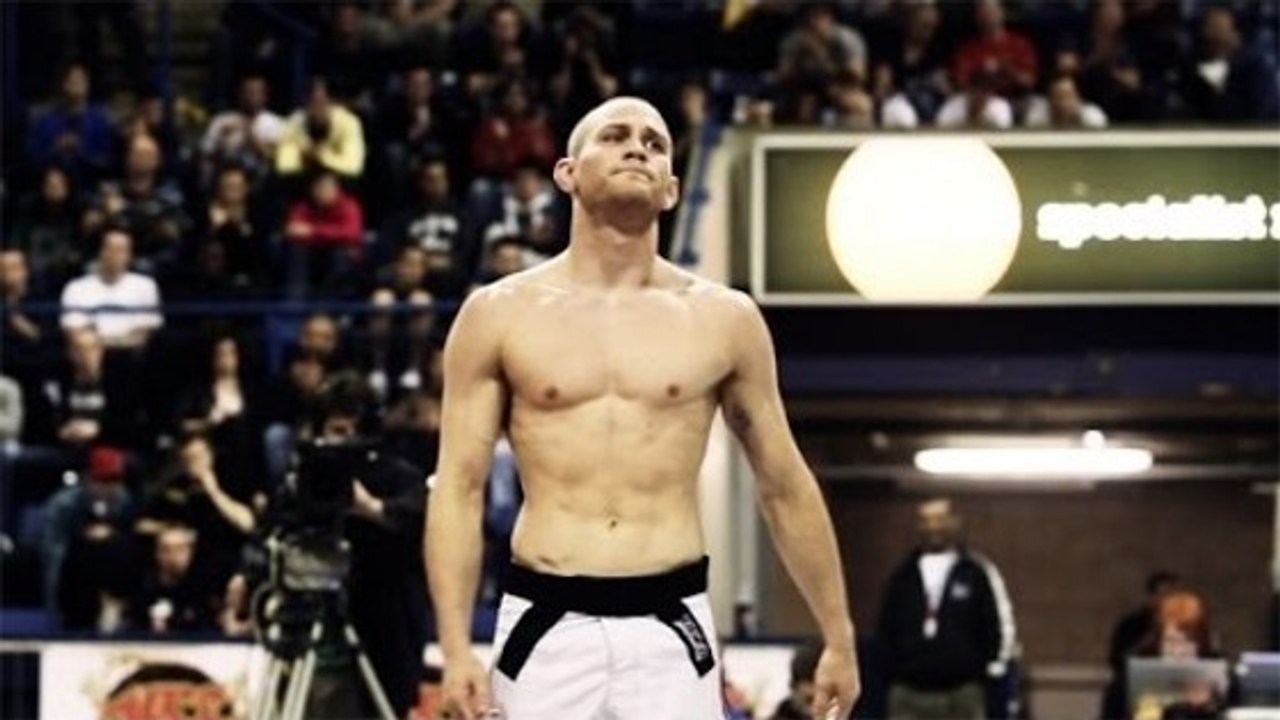 Kennt ihr den Jiu-Jitsu Experten Jeff Glover, den „menschlichen Affen“?